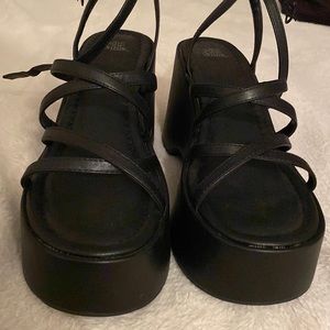 Black platforms size 91/2